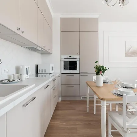 White Elegance Apartment With Ac & Free Garage By Noclegi Renters Poznan Exterior photo