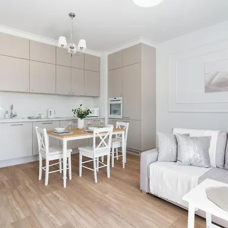 White Elegance Apartment With Ac & Free Garage By Noclegi Renters Poznan Exterior photo