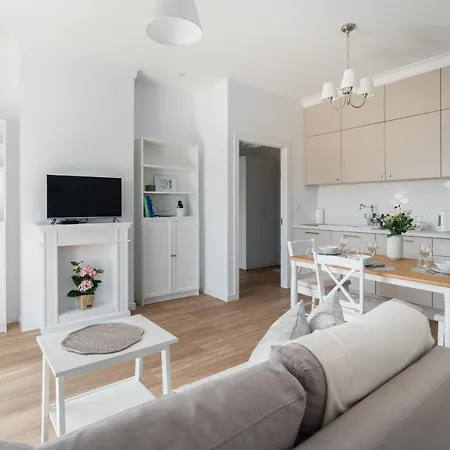 White Elegance Apartment With Ac & Free Garage By Noclegi Renters Poznan Exterior photo