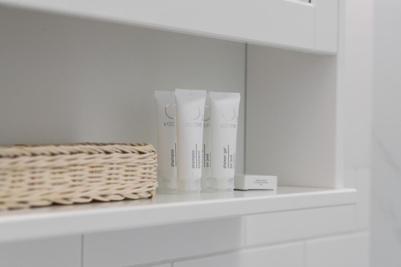 Apartment White Elegance With Ac & Free Garage By Renters